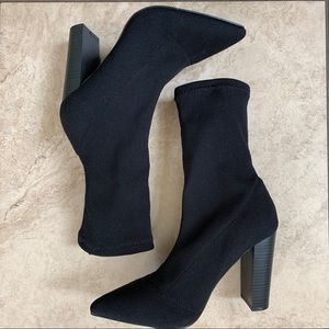 NWOT Black Ankle Sock Booties